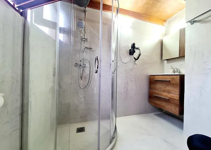 Shades Of Wood Old Town Lejlighed *