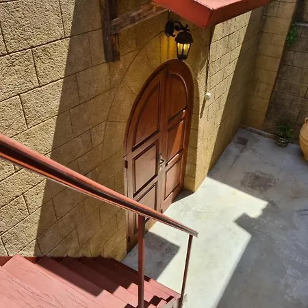 Shades Of Wood Old Town شقة *